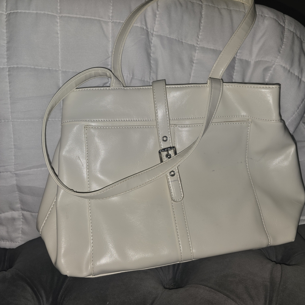 Chic Cream Shoulder Bag